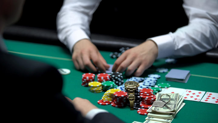 Apakah poker dianggap perjudian?